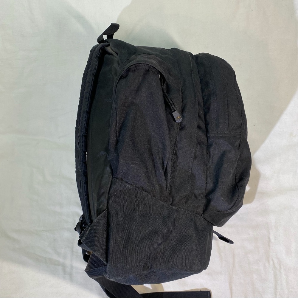 The North Face Classic Black Backpack - Picture 4 of 7